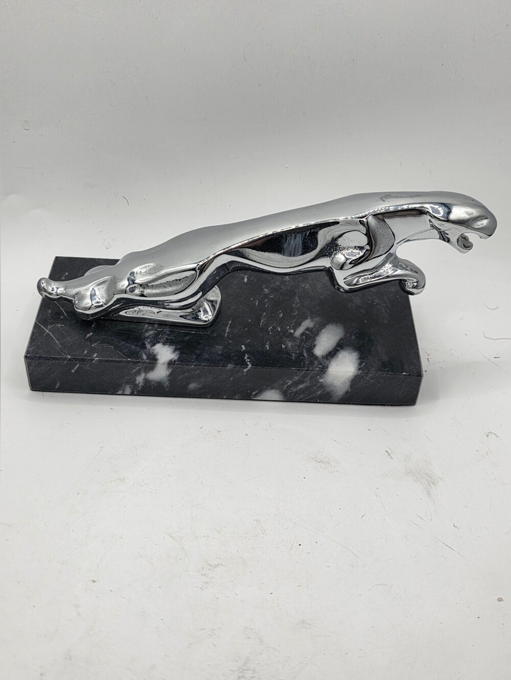 Vtg 1950s Gearys Beverly Hills Chrome Leaping Jaguar Statue Black Marble Base 8.